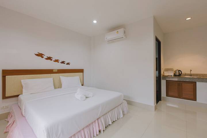 Room 20 of 157
