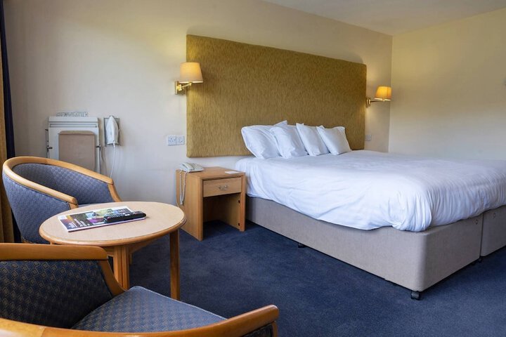 Room 20 of 77