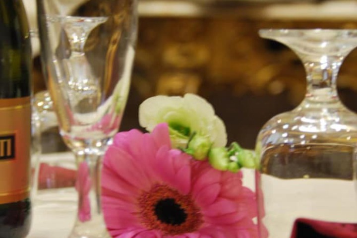 Dining 36 of 48