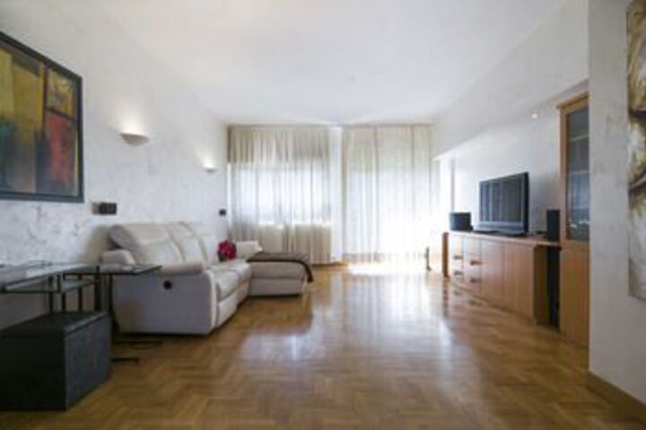 Room 49 of 52