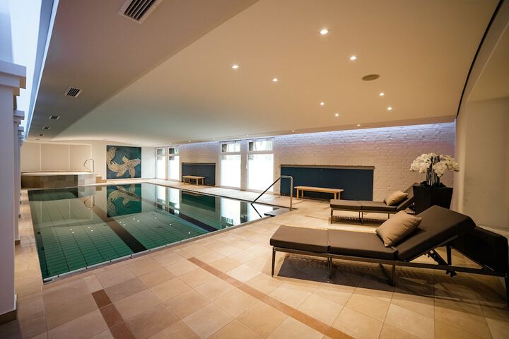 Pool 31 of 68