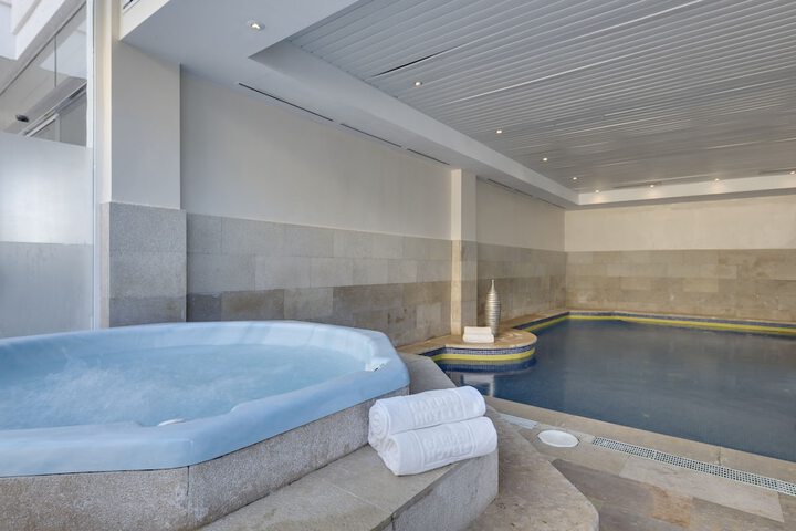 Hotel with Pool