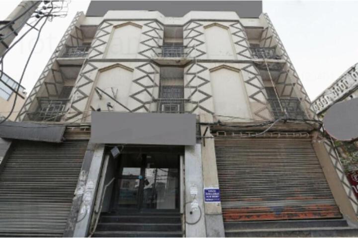 OYO Hotel Samrat