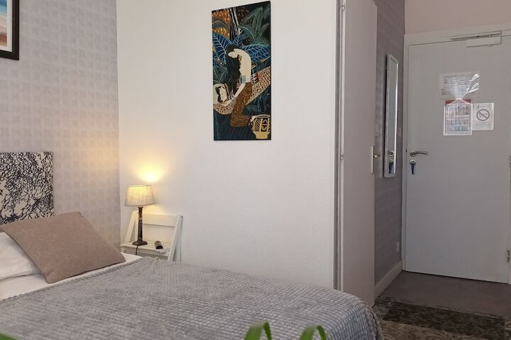 Room 27 of 45
