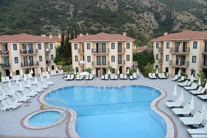 Pool Hotel