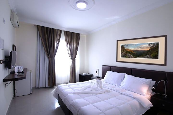 Room 17 of 48