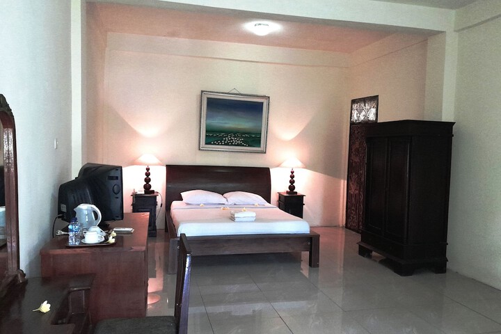 Room 4 of 26