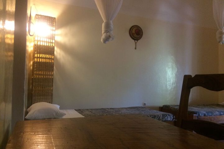 Room 14 of 65