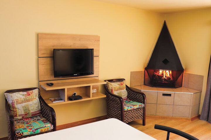 Room 7 of 258