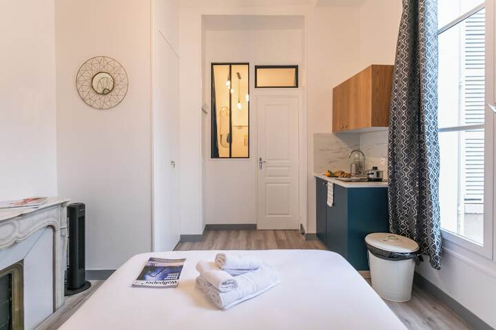 Room 15 of 90