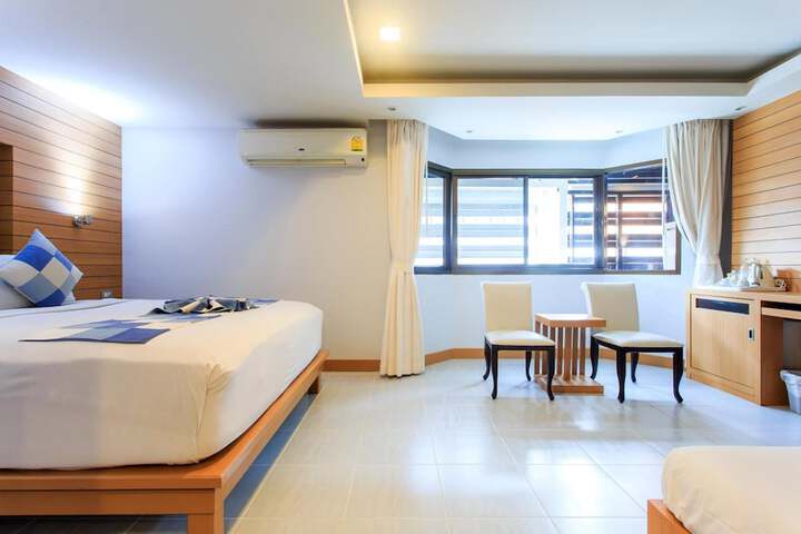 Room 21 of 47