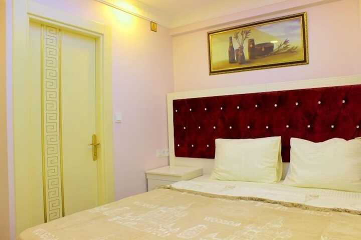 Room 4 of 29