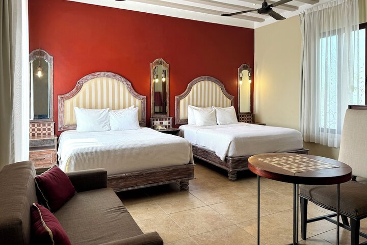 Room 15 of 38