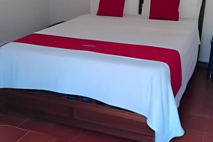 Room 4 of 39