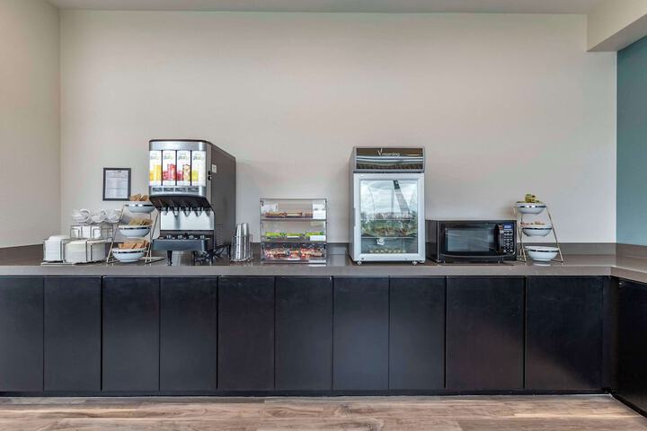 Breakfast/Coffee Service 23 of 28