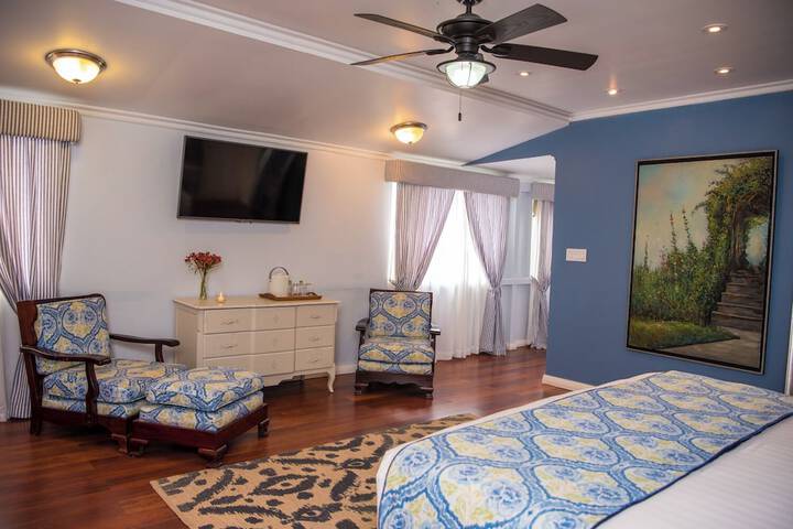 Room 40 of 134