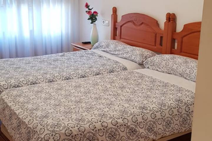 Room 5 of 10