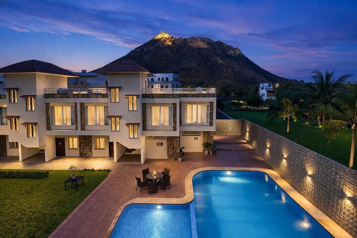 Devi Palace Monsoon Palace View Resort Udaipur