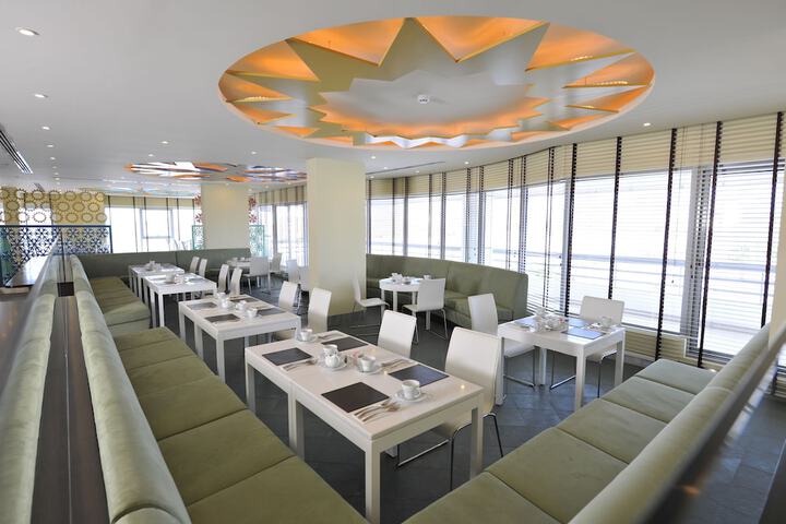 Dining Photos