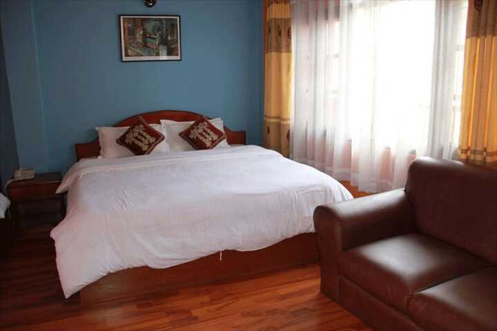 Room 20 of 38