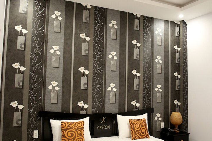 Room 26 of 84
