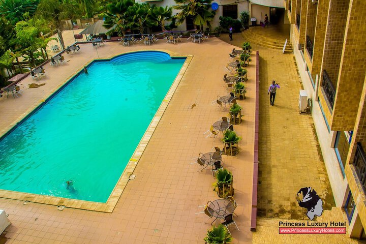 Pool 16 of 37