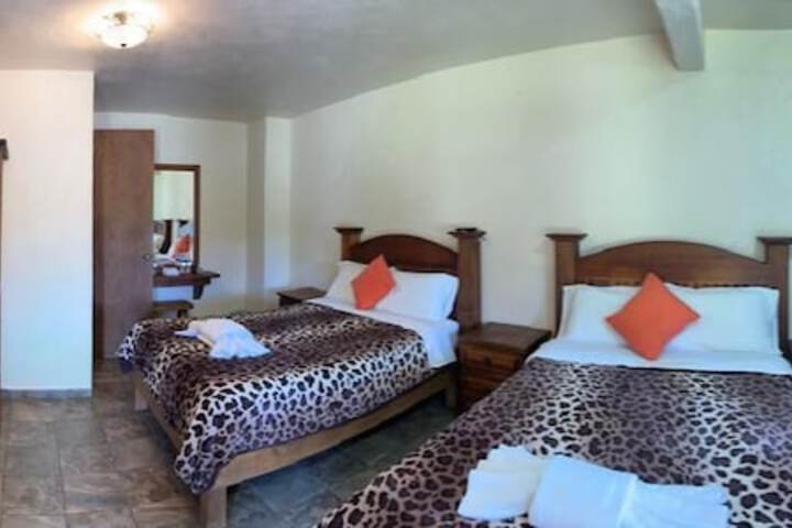 Room 10 of 25