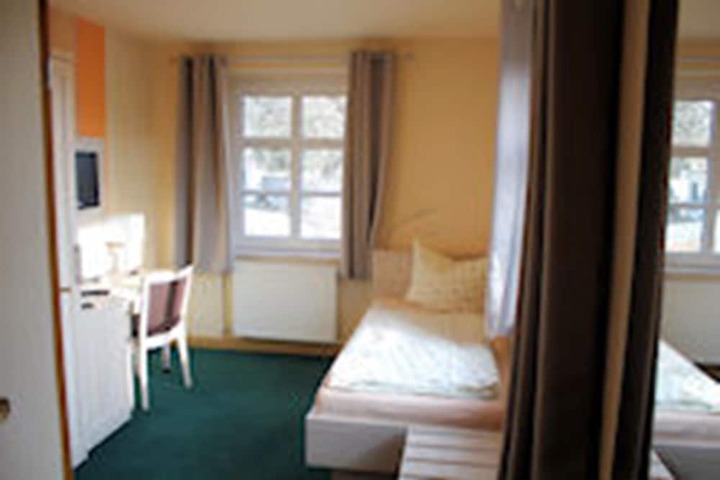 Room 16 of 61