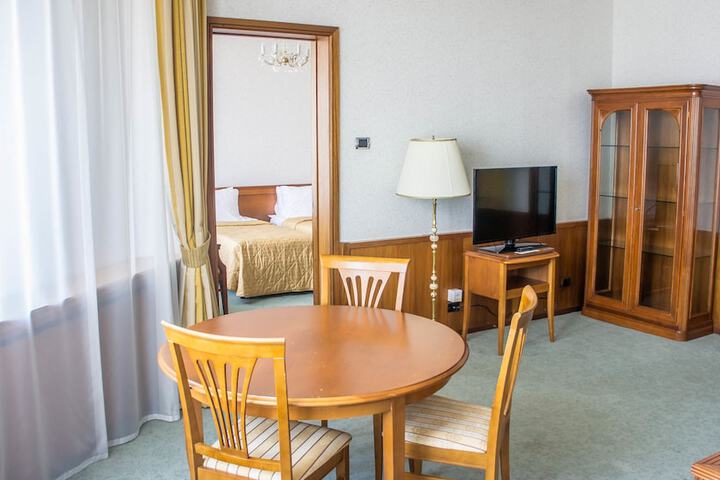 Room 40 of 113
