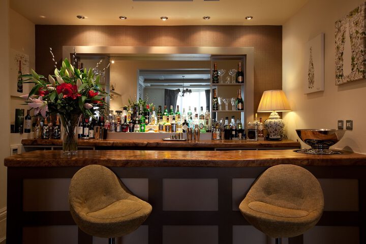 Lounge 88 of 92