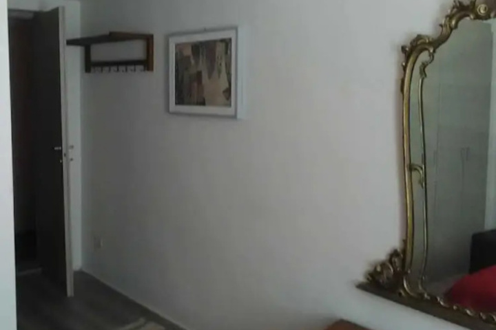 Room 3 of 9