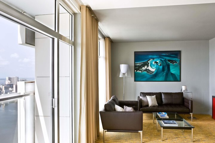 Room 25 of 175
