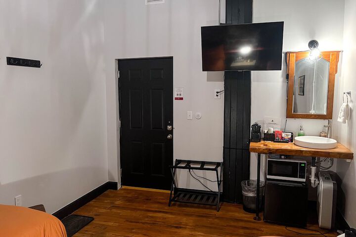 Room 40 of 139