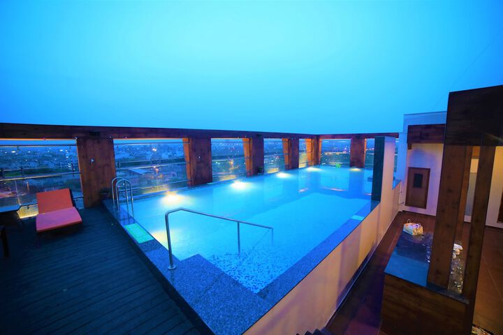 Pool 31 of 55