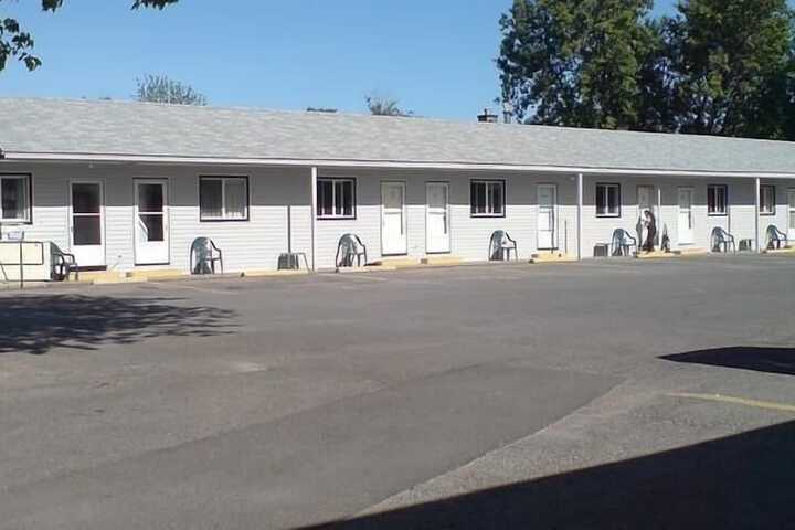 Property Grounds 19 of 23