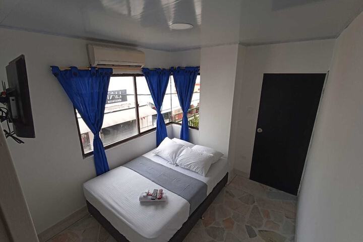 Room 7 of 38