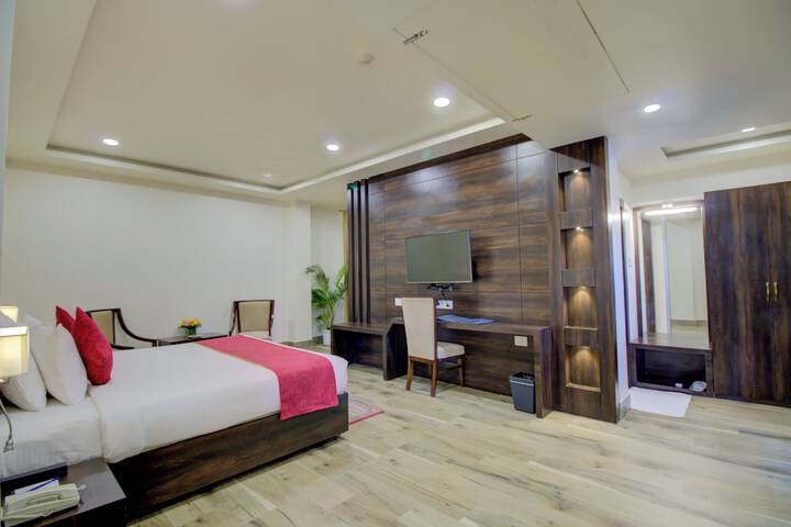 Room 11 of 41