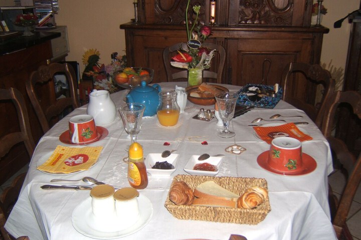 Breakfast/Coffee Service 7 of 31