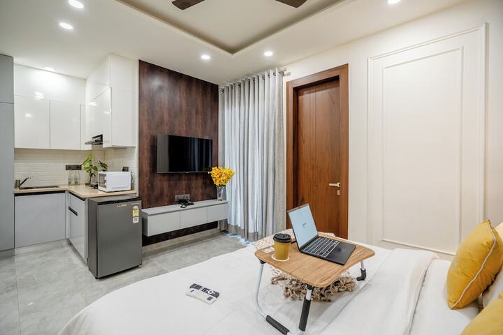 Room 11 of 29