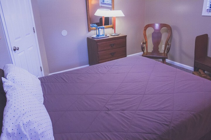 Room 28 of 137