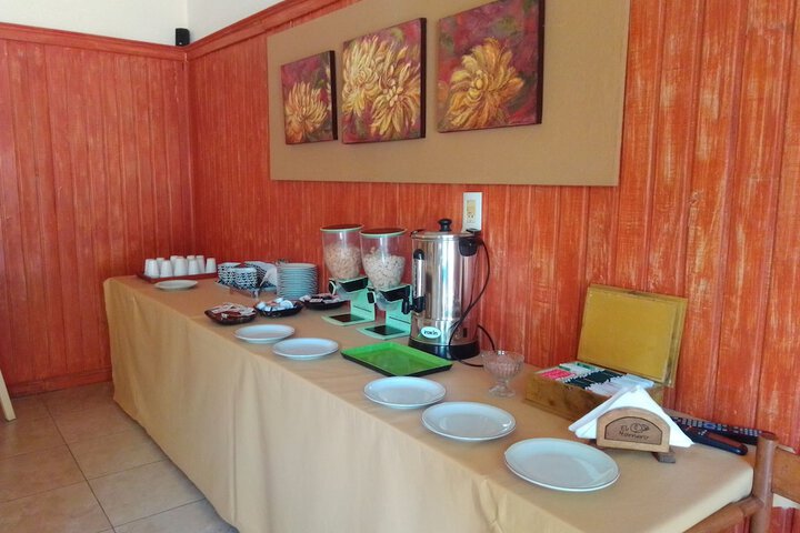 Breakfast/Coffee Service 13 of 22