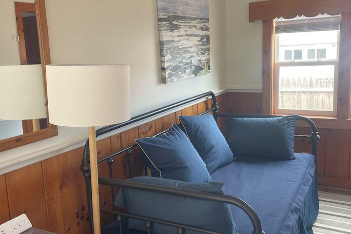 Room 13 of 39