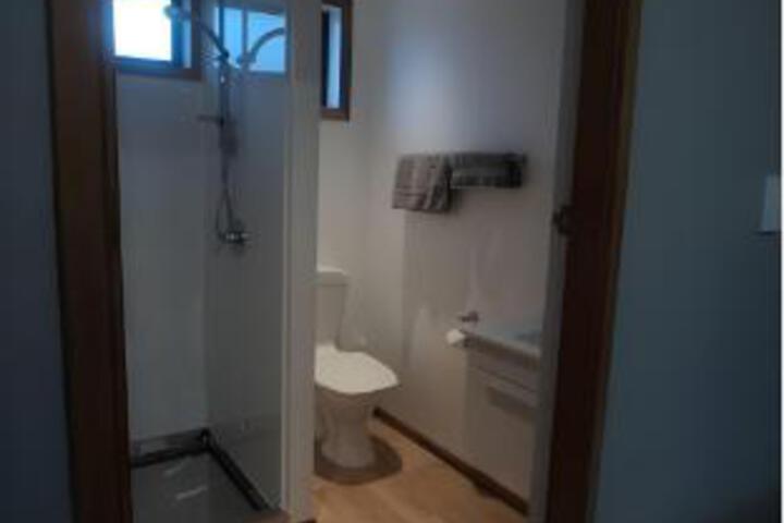 Room 4 of 6