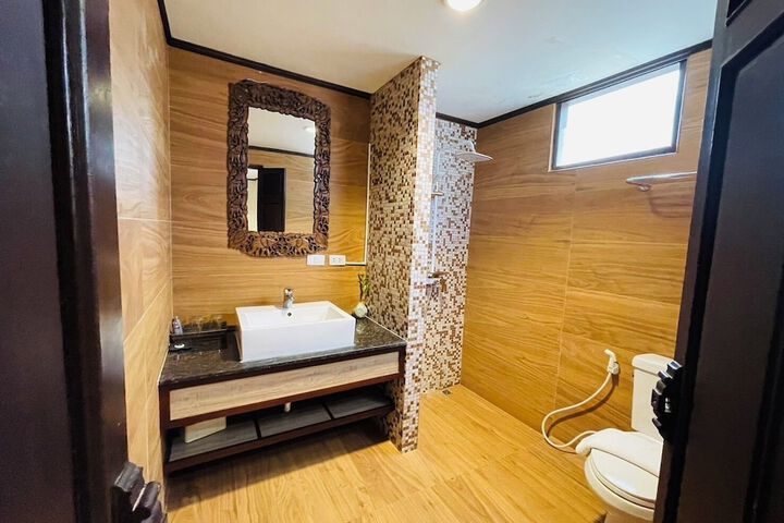 Room 29 of 37