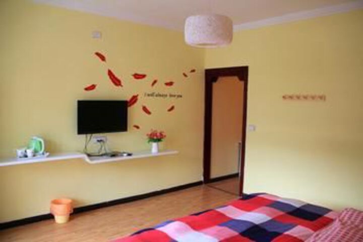 Room 42 of 87