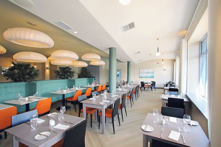 Dining Photos