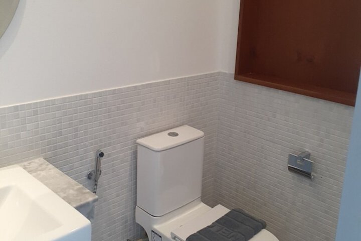 Room 72 of 117