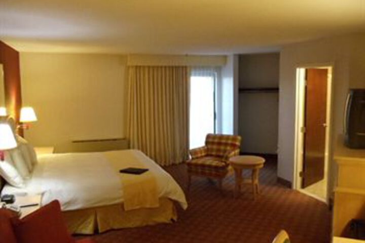 Room 30 of 61