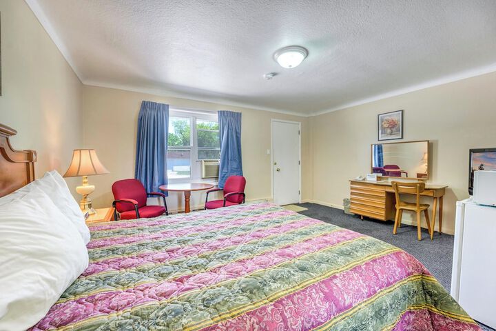 Room 5 of 72