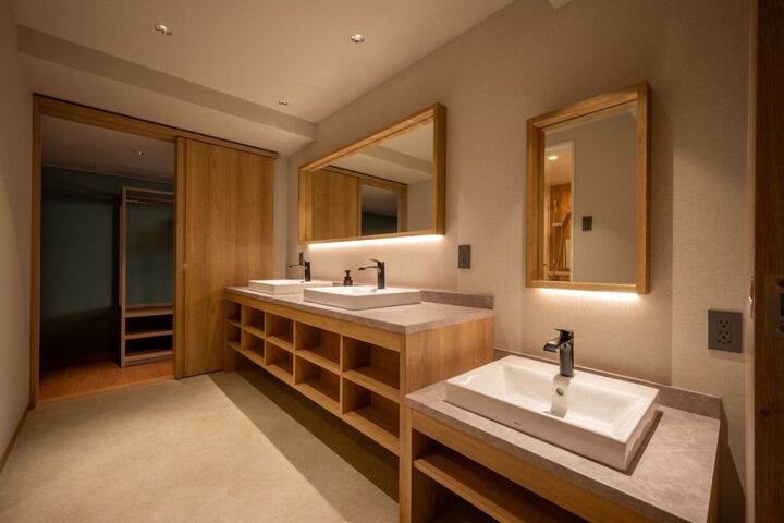 Room 57 of 200